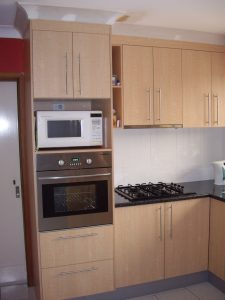 Woodgrain door kitchen